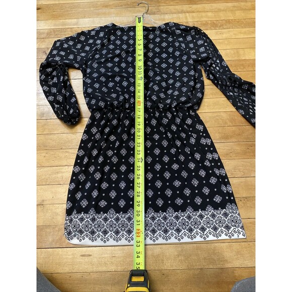 White House Black Market Dress Long Sleeve Mesh Sleeve Above Knee Lined - Picture 15 of 15